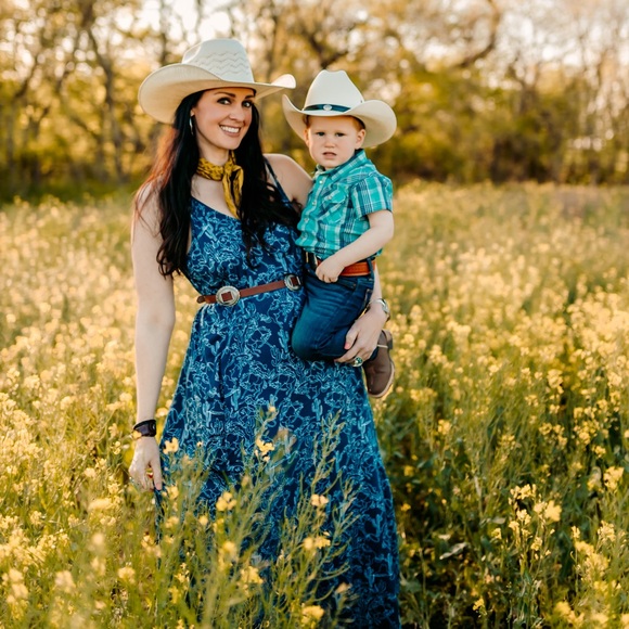 Meet your posher, Sarah - Picture 3 of 16